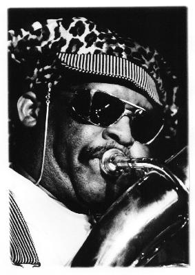 henderson.jpg (23341 Byte)